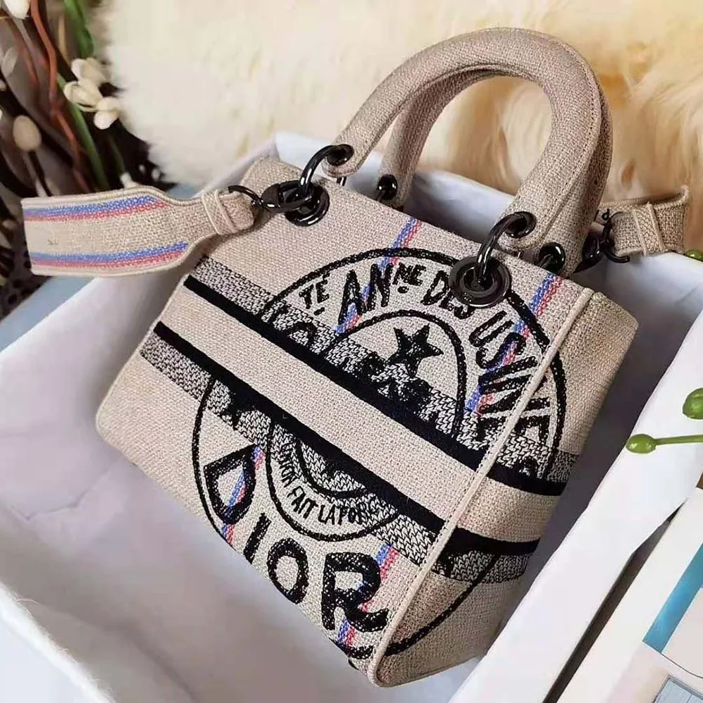 Dior Medium Lady D-Lite Bag Beige Jute Canvas Embroidered with Dior Union Motif for Women Dior Medium Lady D-Lite Bag Beige Jute Canvas Embroidered with Dior Union Motif for Women