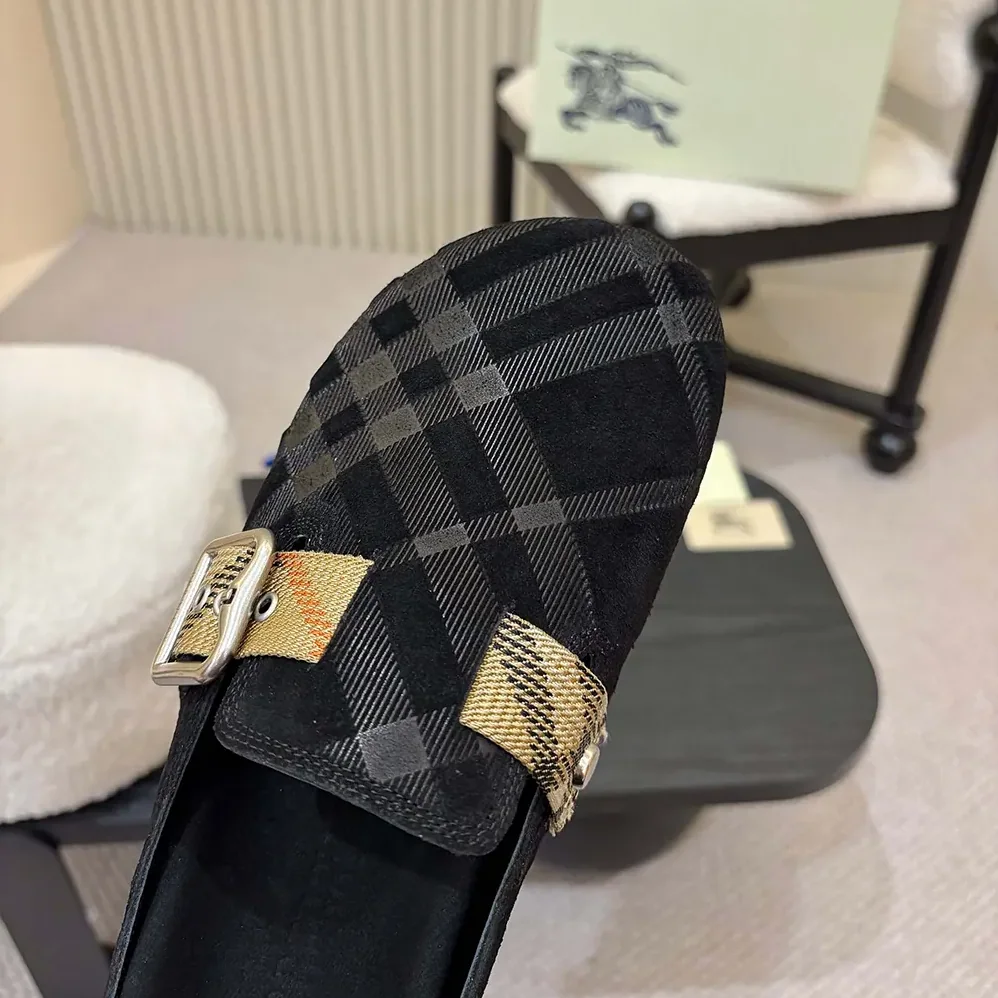 Burberry Check Denim Urchin Clogs for Unisex in Black Burberry Check Denim Urchin Clogs for Unisex in Black