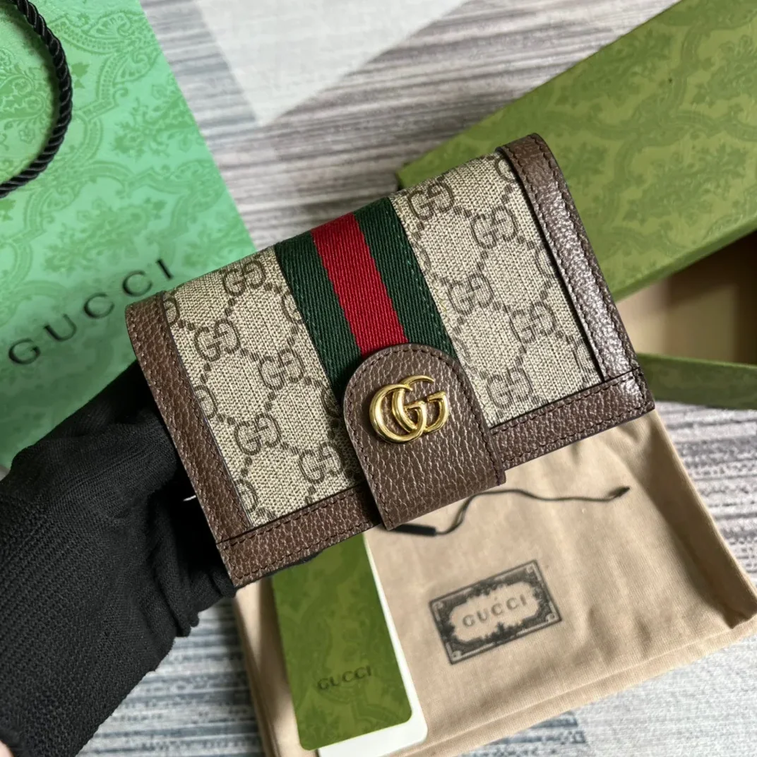 Gucci Ophidia GG Passport Case Supreme Canvas Beige /
