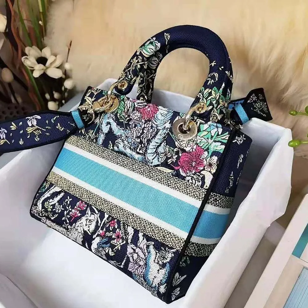 Dior Medium Lady D-Lite Bag Blue Multicolor D for Women in Constellation Embroidery Dior Medium Lady D-Lite Bag Blue Multicolor D for Women in Constellation Embroidery