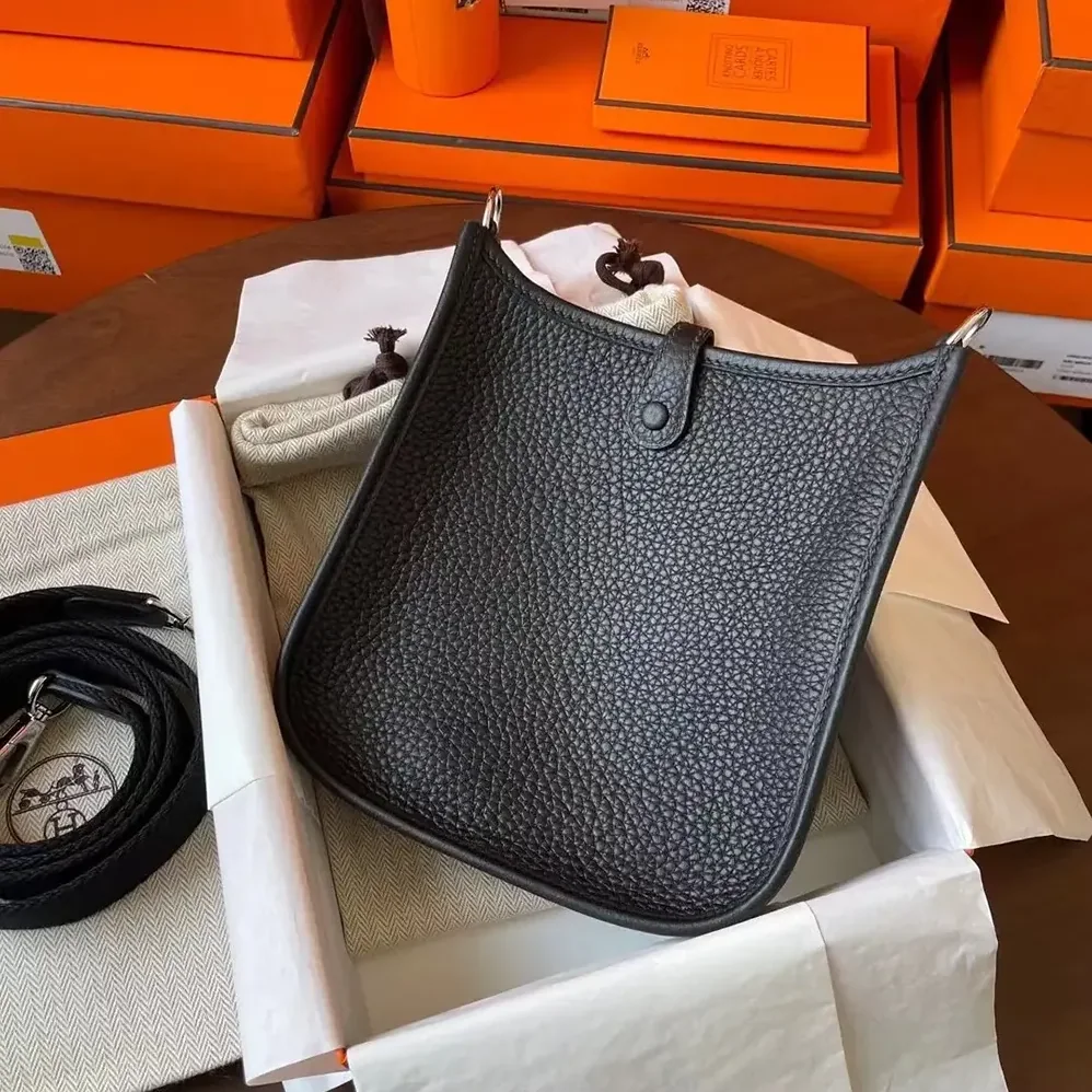 Hermes Evelyne 16 Amazone in Clemence Leather for Women in Black/Silver