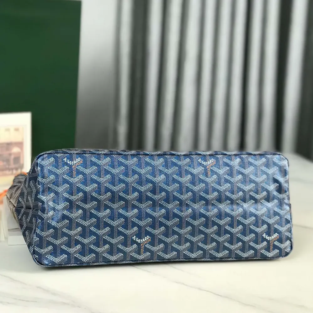 Goyard Bohème Hobo bag for Unisex in Pearly Blue Goyard Bohème Hobo bag for Unisex in Pearly Blue
