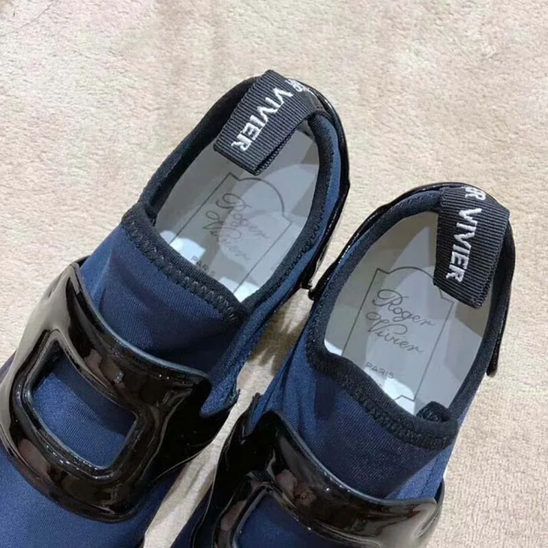 Roger Vivier Shoes Sporty Viv' Leather Buckle for Women in Navy