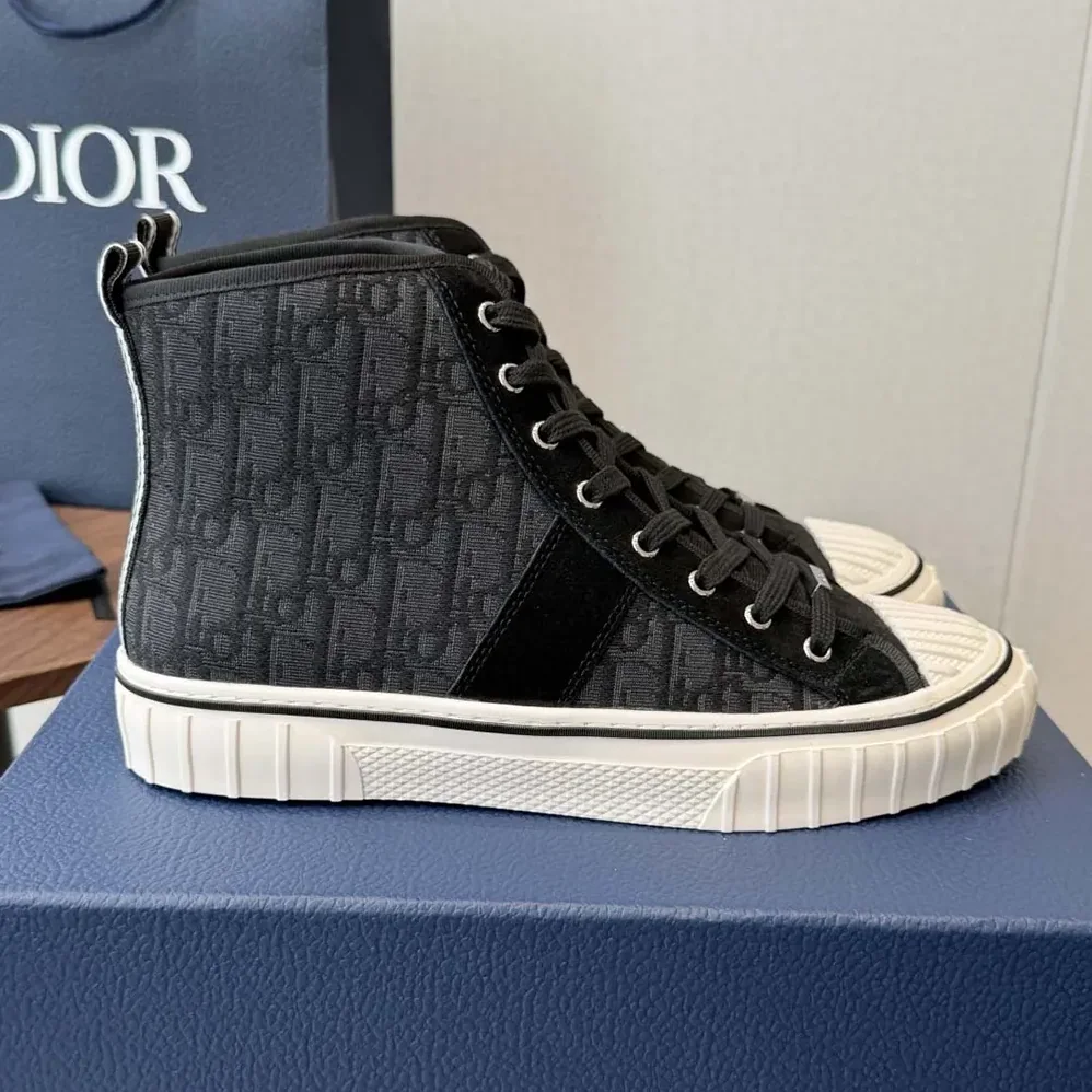 Dior Hooper High-Top Sneaker Black Dior Oblique Jacquard and Black Suede Calfskin for Unisex Dior Hooper High-Top Sneaker Black Dior Oblique Jacquard and Black Suede Calfskin for Unisex