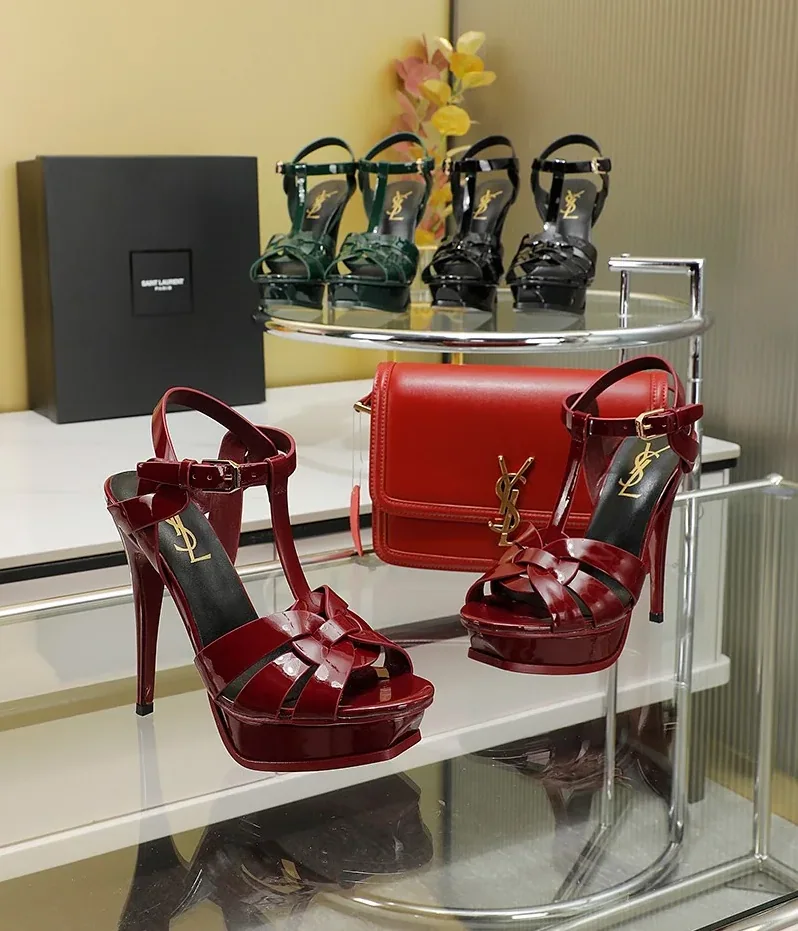 Saint Laurent Tribute Platform Sandals In Smooth Burgundy