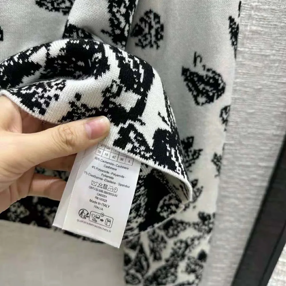 Dior Dioralps Reversible Sweater Black and White Technical Cashmere Knit for Men