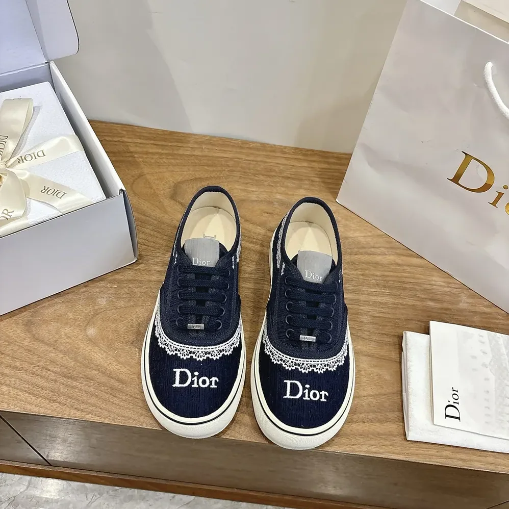 Dior Saltwind Sneaker Blue Dior Oblique Embroidered Cotton and White Lace for Unisex