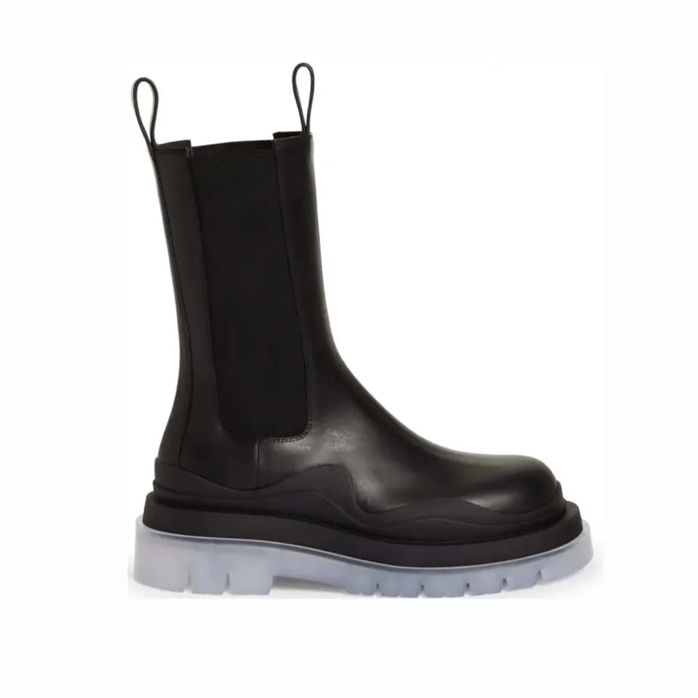 Bottega Veneta Lug Chelsea Boot Vegetable for Unisex in Tanned Leather Bottega Veneta Lug Chelsea Boot Vegetable for Unisex in Tanned Leather