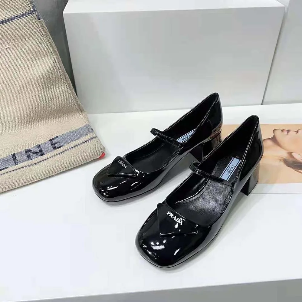 Prada Patent Leather Pumps in 45mm Heel Height for Women in Black