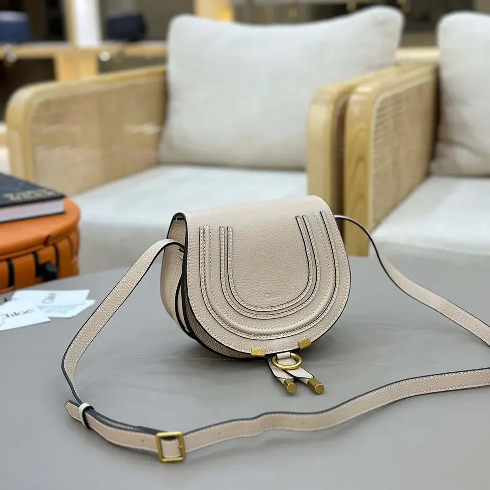 Chloe Small Marcie Saddle Bag is Crafted Leather for Women Chloe Small Marcie Saddle Bag is Crafted Leather for Women
