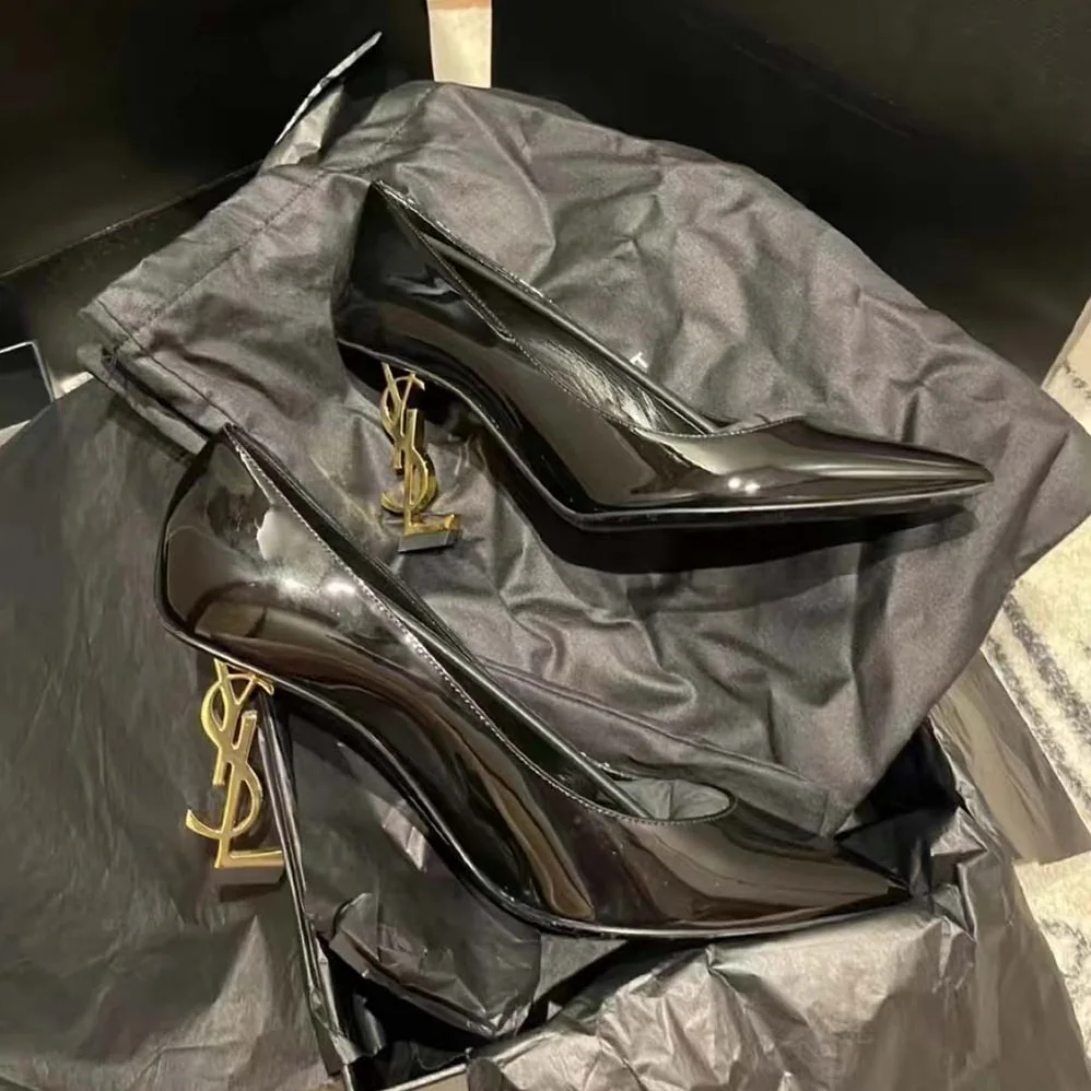 Saint Laurent YSL Opyum Pumps in Patent Leather for Women in Black
