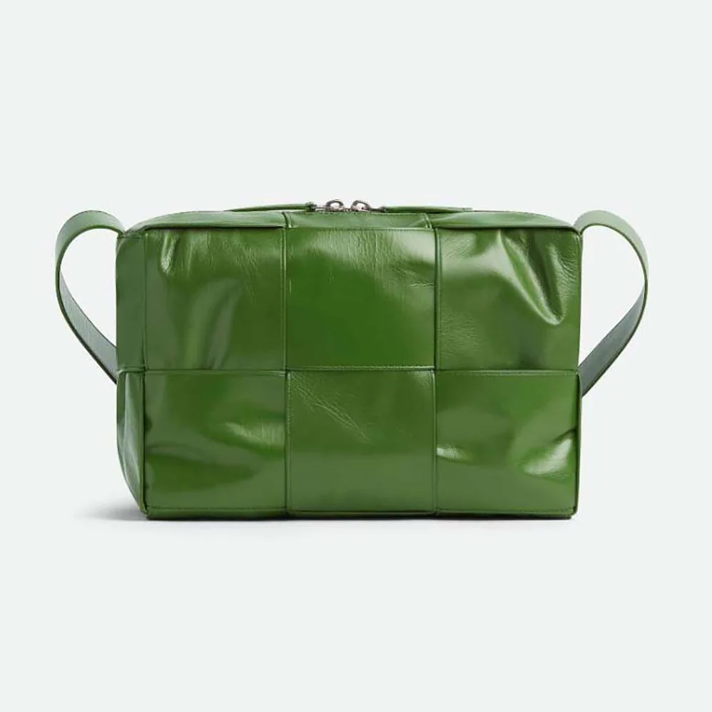 Bottega Veneta Intreccio Slouchy Leather Cross-Body Arco Camera Bag for Men in Green