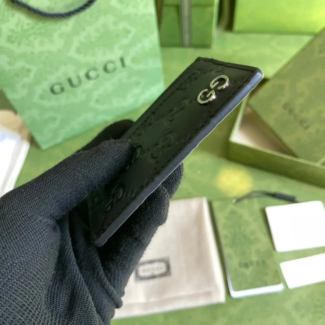 Gucci Card Case Black Metal Hardware / GG Gucci Card Case Black Metal Hardware / GG