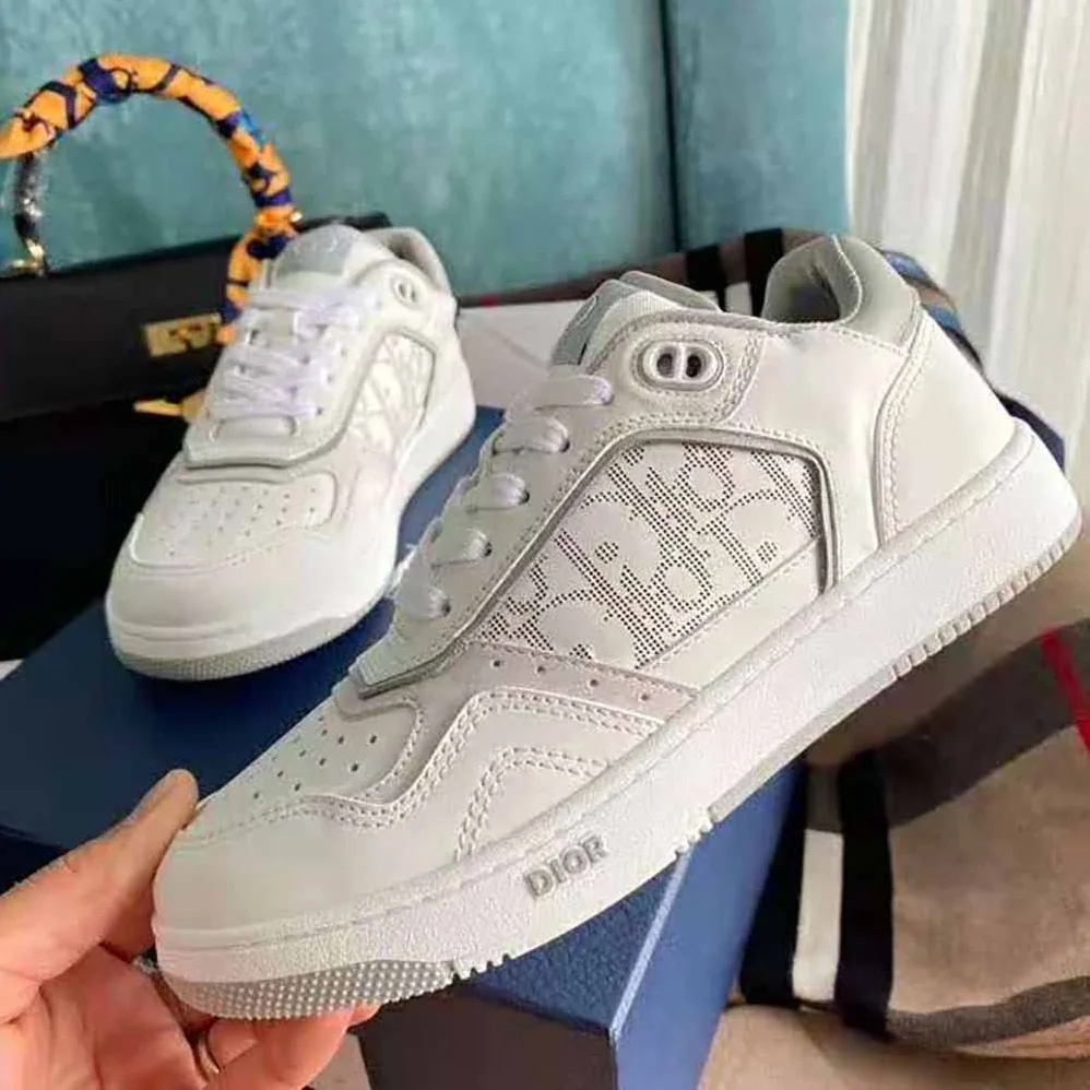 Dior B27 Low-Top Sneaker Smooth Calfskin with Dior Oblique Jacquard for Men in White