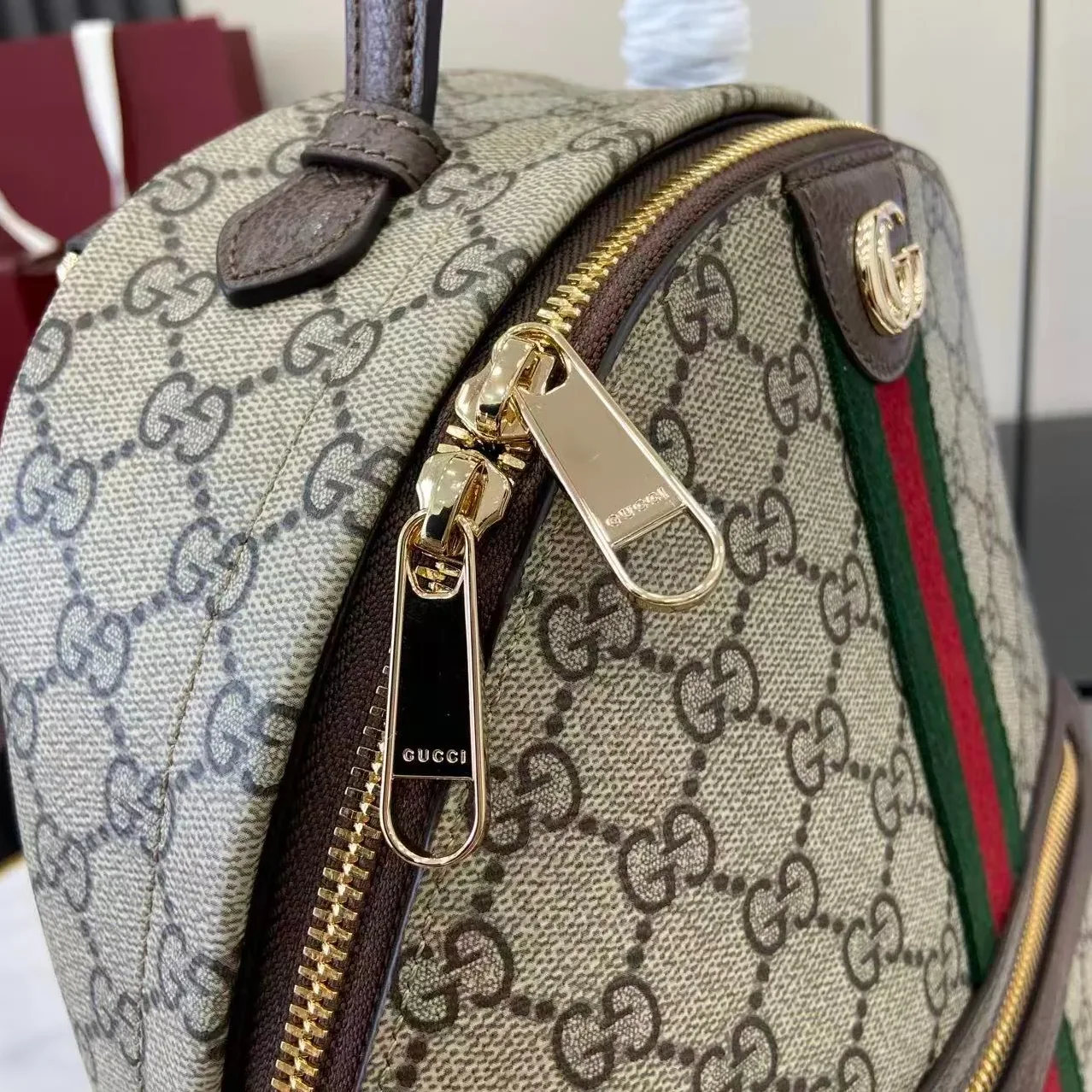 Gucci Ophidia Small Backpack / Beige/ Dark Brown Gold Hardware Gucci Ophidia Small Backpack / Beige/ Dark Brown Gold Hardware