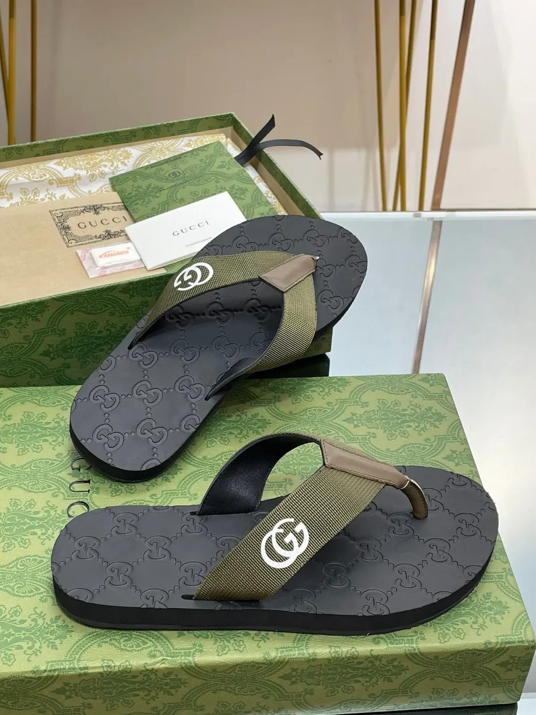 Gucci Thong Sandal Green