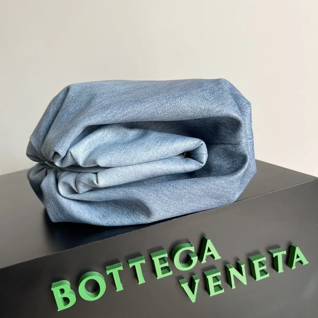 Bottega Veneta Teen Pouch Blue /