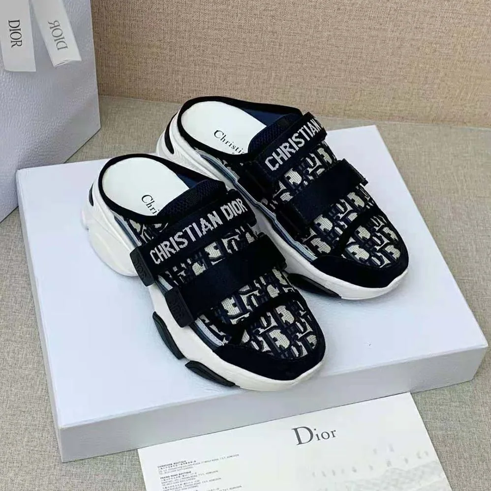 Dior D-Wander Sneaker Deep Blue Dior Oblique Technical Fabric for Women Dior D-Wander Sneaker Deep Blue Dior Oblique Technical Fabric for Women