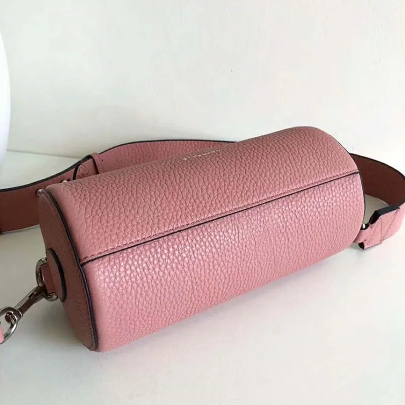 Burberry The Leather Barrel Bag for Women in Pink