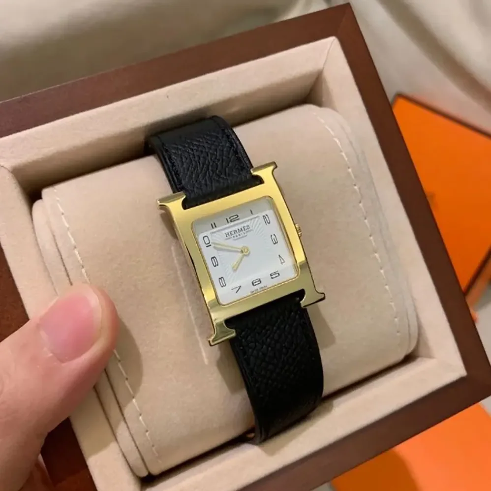 Hermes Heure H Watch Mini Model 21 mm for Women in Black Hermes Heure H Watch Mini Model 21 mm for Women in Black