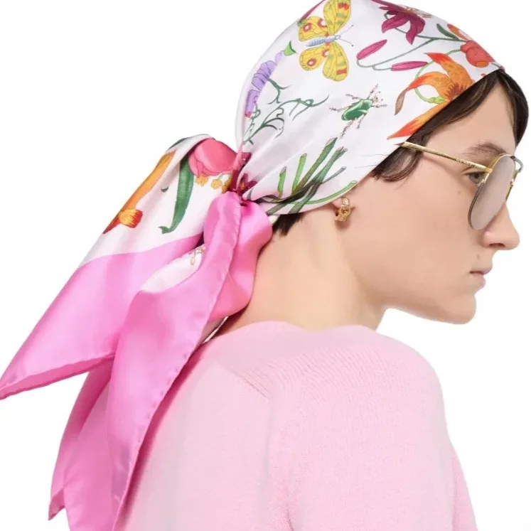 Gucci Printed Silk Twill Carre Scarf Pink Gucci Printed Silk Twill Carre Scarf Pink