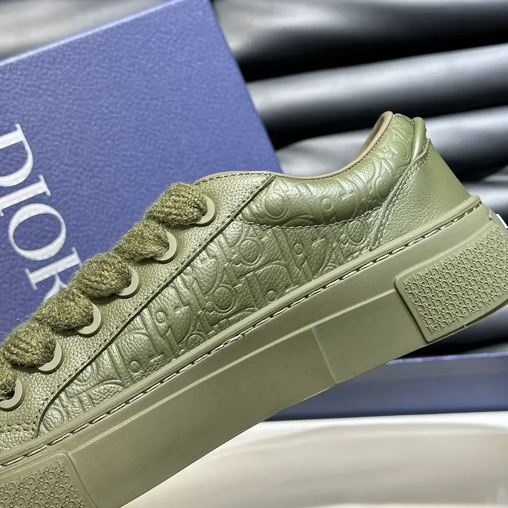 Dior B33 Sneaker Khaki Grained Calfskin and Khaki Dior Gravity Leather for Men Dior B33 Sneaker Khaki Grained Calfskin and Khaki Dior Gravity Leather for Men