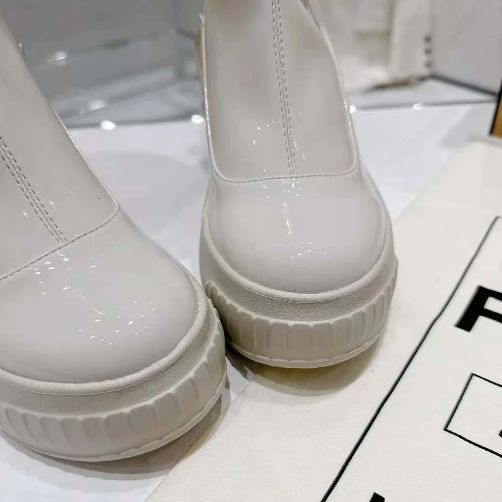 Fendi Fashion Show White Patent Leather Boots for Women Fendi Fashion Show White Patent Leather Boots for Women