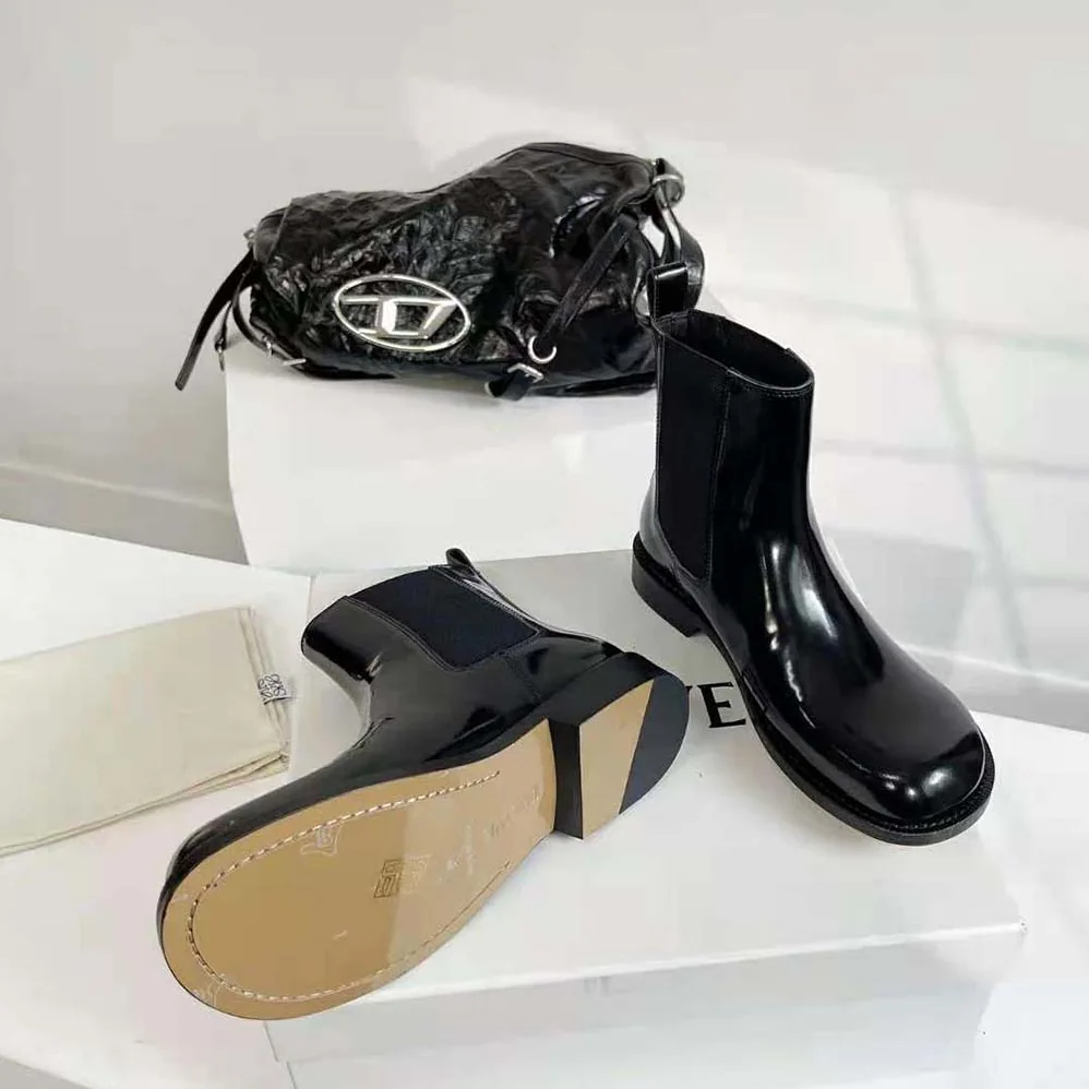 Loewe Campo Chelsea Boot in Brushed Calfskin for Men in Black Loewe Campo Chelsea Boot in Brushed Calfskin for Men in Black