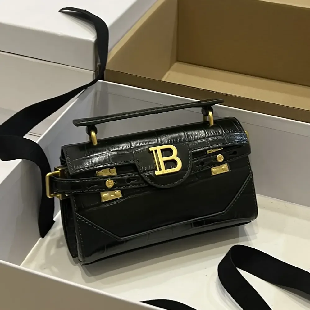Balmain B-Buzz 19 Bag in Crocodile for Women in print Leather Balmain B-Buzz 19 Bag in Crocodile for Women in print Leather