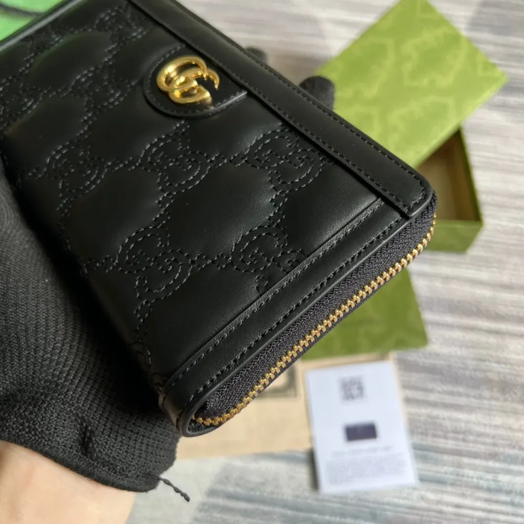 Gucci GG Matelassé Zip-Around Wallet Black UM8IG 1000 / Gucci GG Matelassé Zip-Around Wallet Black UM8IG 1000 /