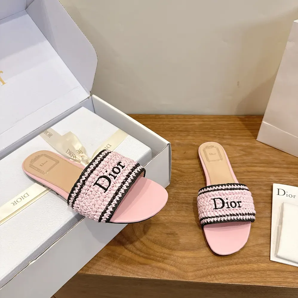 Dior Dioriviera Dior Woven Slide Soupir Pink Crocheted Raffia for Women in Effect Technical Fabric Dior Dioriviera Dior Woven Slide Soupir Pink Crocheted Raffia for Women in Effect Technical Fabric