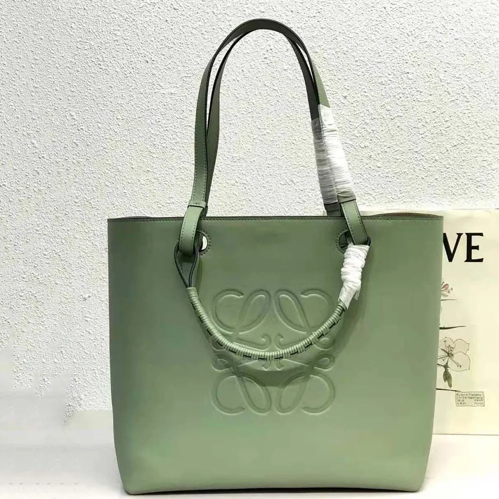 Loewe Anagram Tote in Classic Calfskin for Women in Green