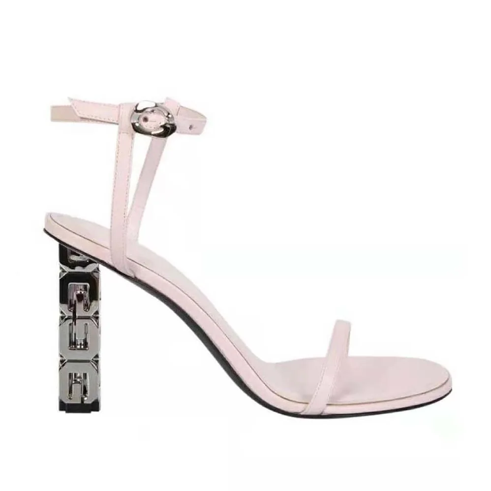 Givenchy G Cube Sandals in Leather for Women in Pink Givenchy G Cube Sandals in Leather for Women in Pink