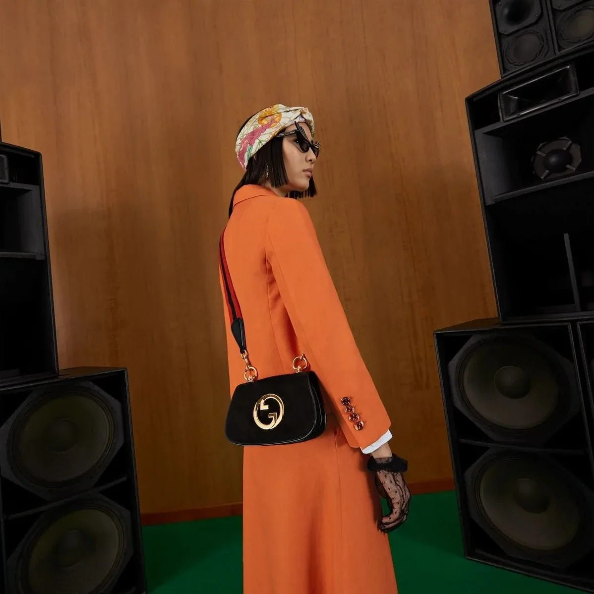 Gucci Blondie Small Shoulder Bag in Black Gold Hardware