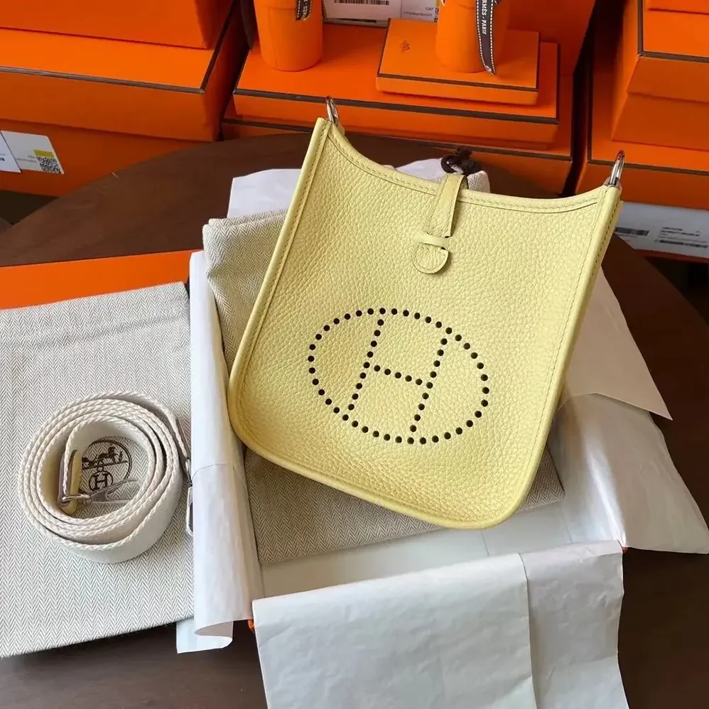 Hermes Evelyne 16 Amazone in Clemence Leather for Women in Yellow/Silver Hermes Evelyne 16 Amazone in Clemence Leather for Women in Yellow/Silver