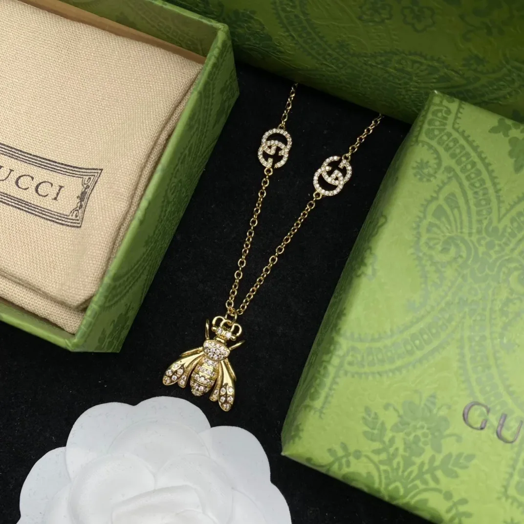 Bee Necklace Gold Bee Necklace Gold