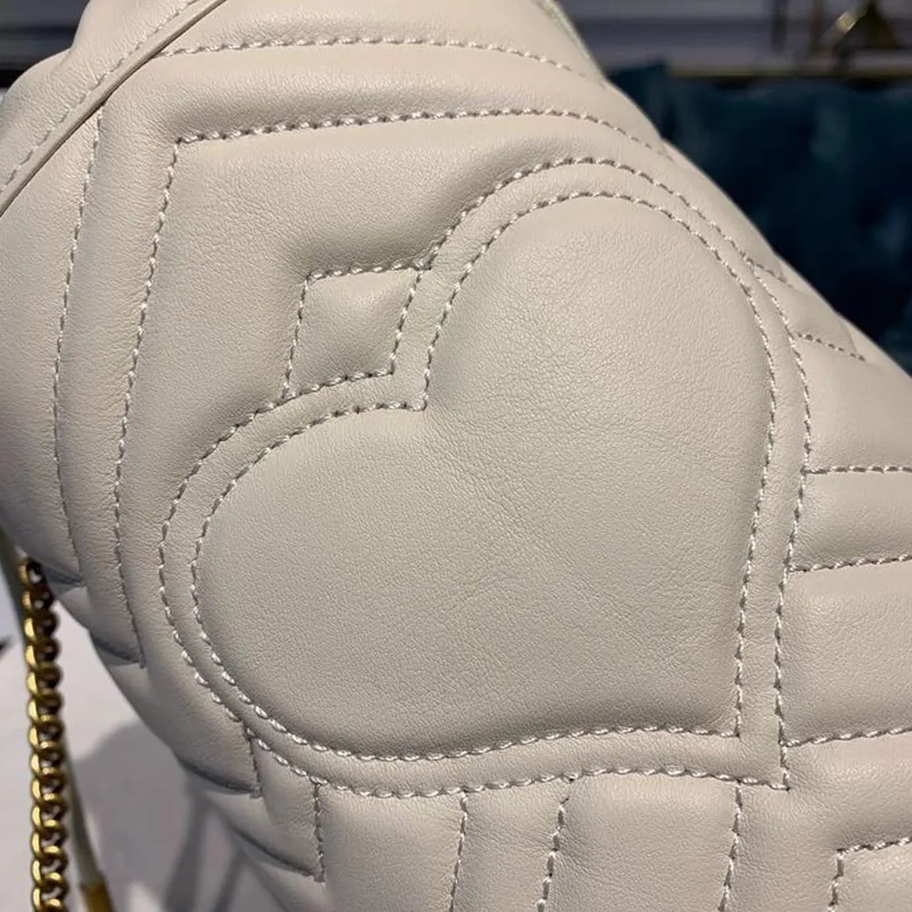 Gucci GG Marmont Mini Bucket Bag White Matelassé Chevron /
