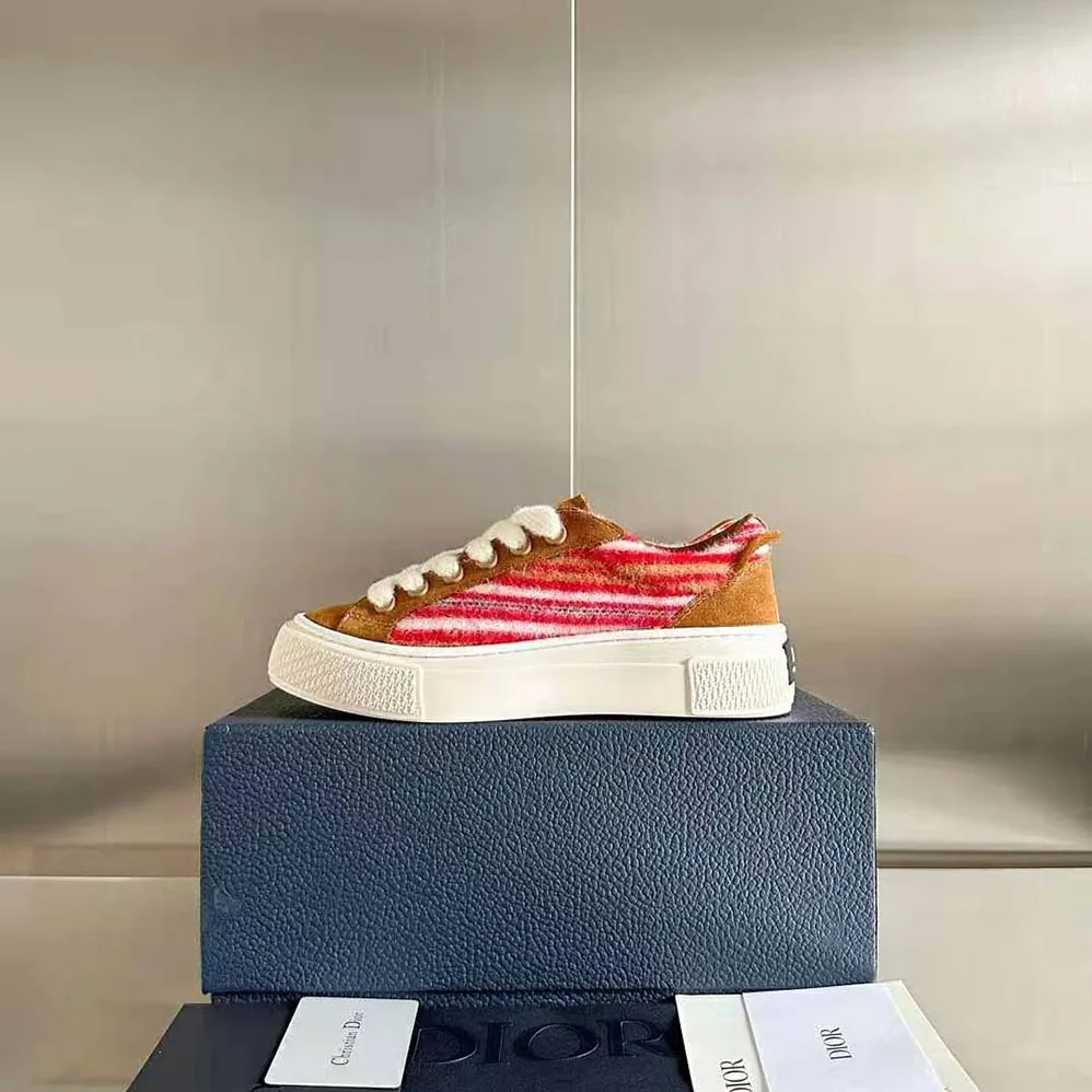 Dior Tears B33 Sneaker – Limited and Numbered Edition for Men in Red