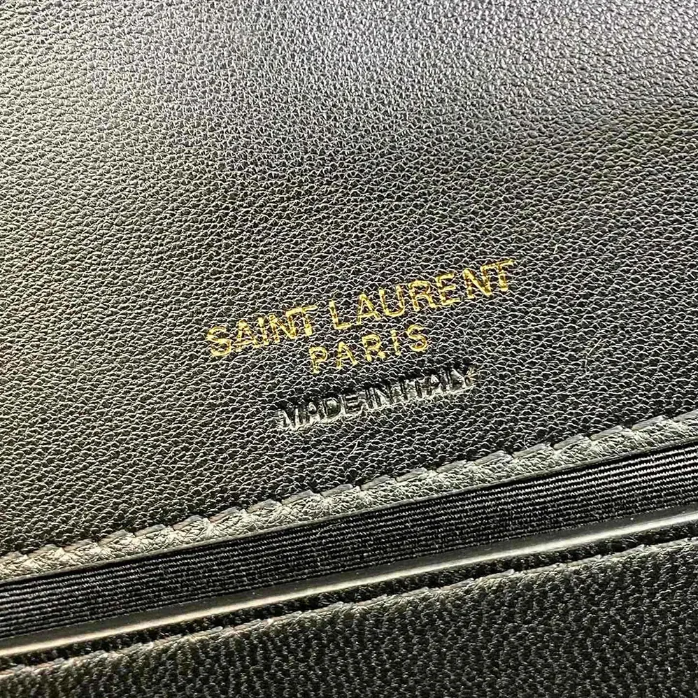 Saint Laurent YSL Loulou Medium in Matelasse Lambskin for Women in Black Saint Laurent YSL Loulou Medium in Matelasse Lambskin for Women in Black