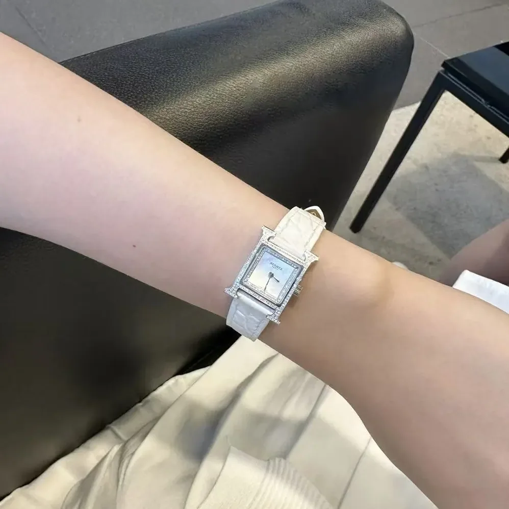 Hermes Heure H Watch Mini Model 21 mm for Women in White Hermes Heure H Watch Mini Model 21 mm for Women in White