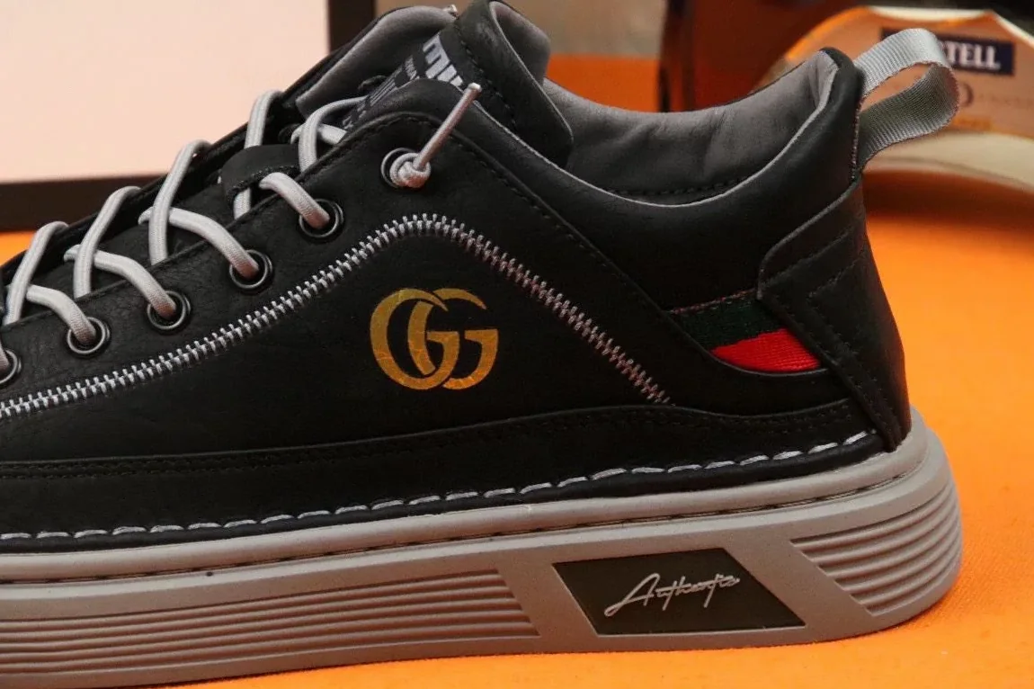 Gucci Sneakers With Logo GG Gold Web Black for Men Gucci Sneakers With Logo GG Gold Web Black for Men