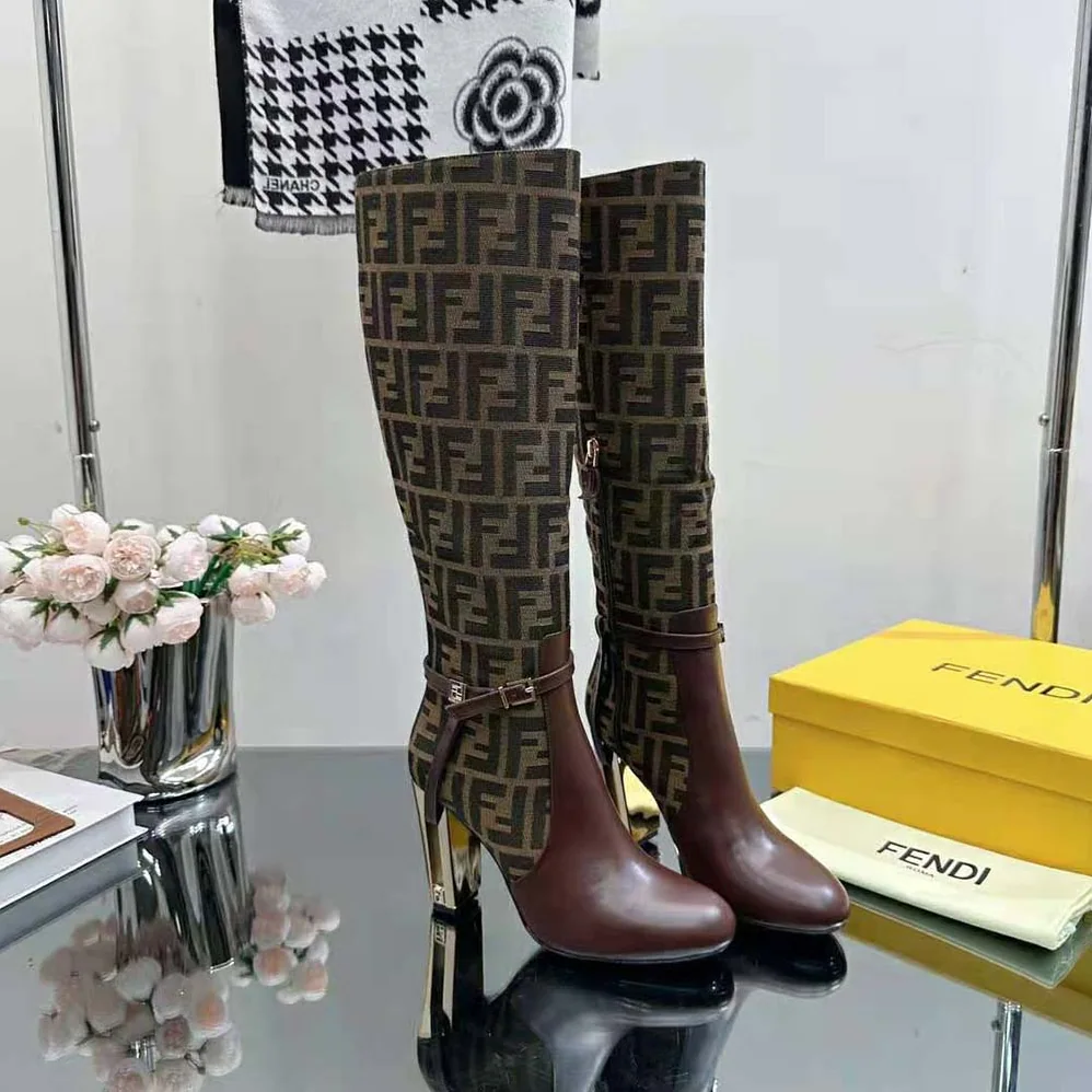 Fendi Delfina Brown Leather High for Women in heeled Boots
