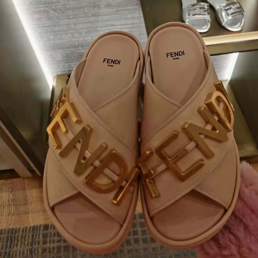 Fendi Fendigraphy Pink Leather Slides for Women