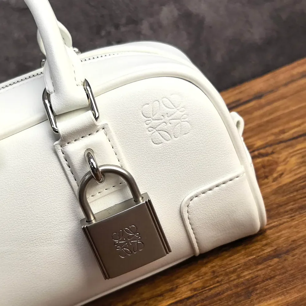 Loewe Amazona 23 Cropped Bag in Shiny Calfskin for Women Loewe Amazona 23 Cropped Bag in Shiny Calfskin for Women