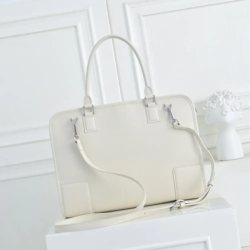 Loewe Large Amazona 180 Bag in Soft Calfskin for Women in White Loewe Large Amazona 180 Bag in Soft Calfskin for Women in White