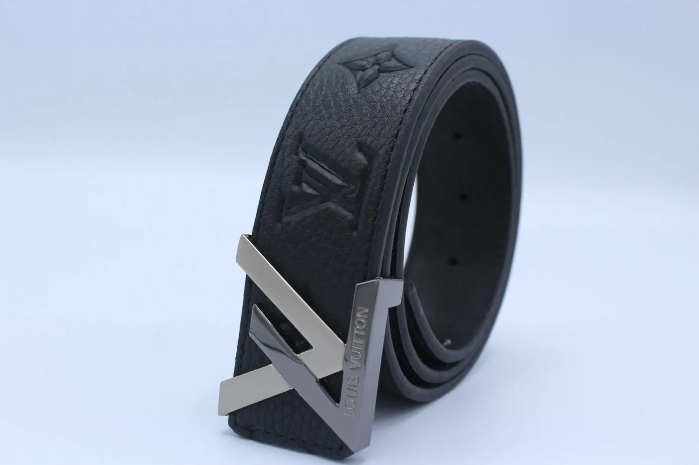 New Buckle Black Leather Belt