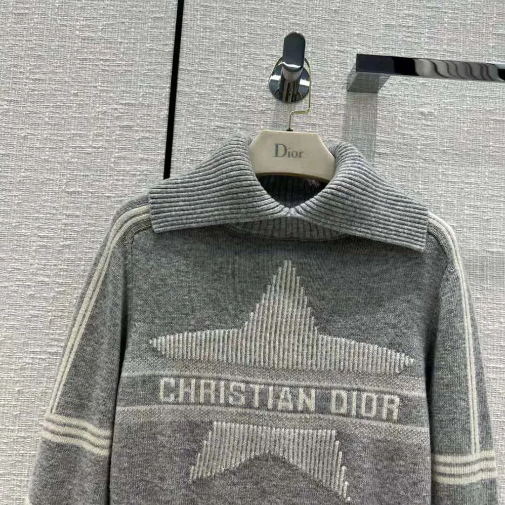 Dior Dioralps Stand-Collar Sweater Gray and White Three-Tone Dior Star Wool and Cashmere Knit for Women Dior Dioralps Stand-Collar Sweater Gray and White Three-Tone Dior Star Wool and Cashmere Knit for Women