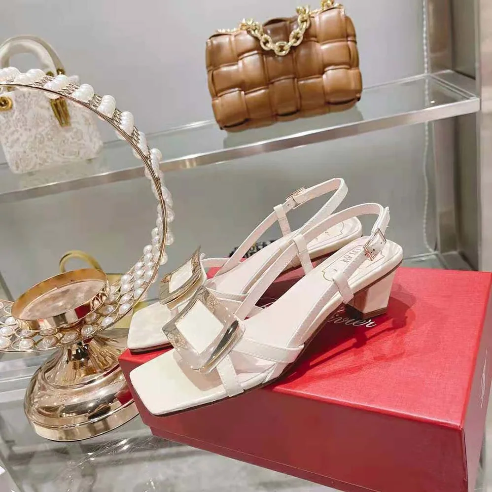 Roger Vivier Belle Vivier Metal Buckle Sandals in Patent Leather for Women Roger Vivier Belle Vivier Metal Buckle Sandals in Patent Leather for Women