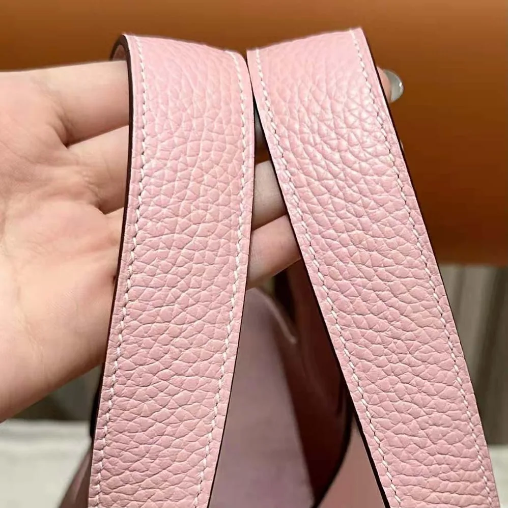 Hermes Picotin Lock 22cm in Clémence leather for Women in Pink Hermes Picotin Lock 22cm in Clémence leather for Women in Pink