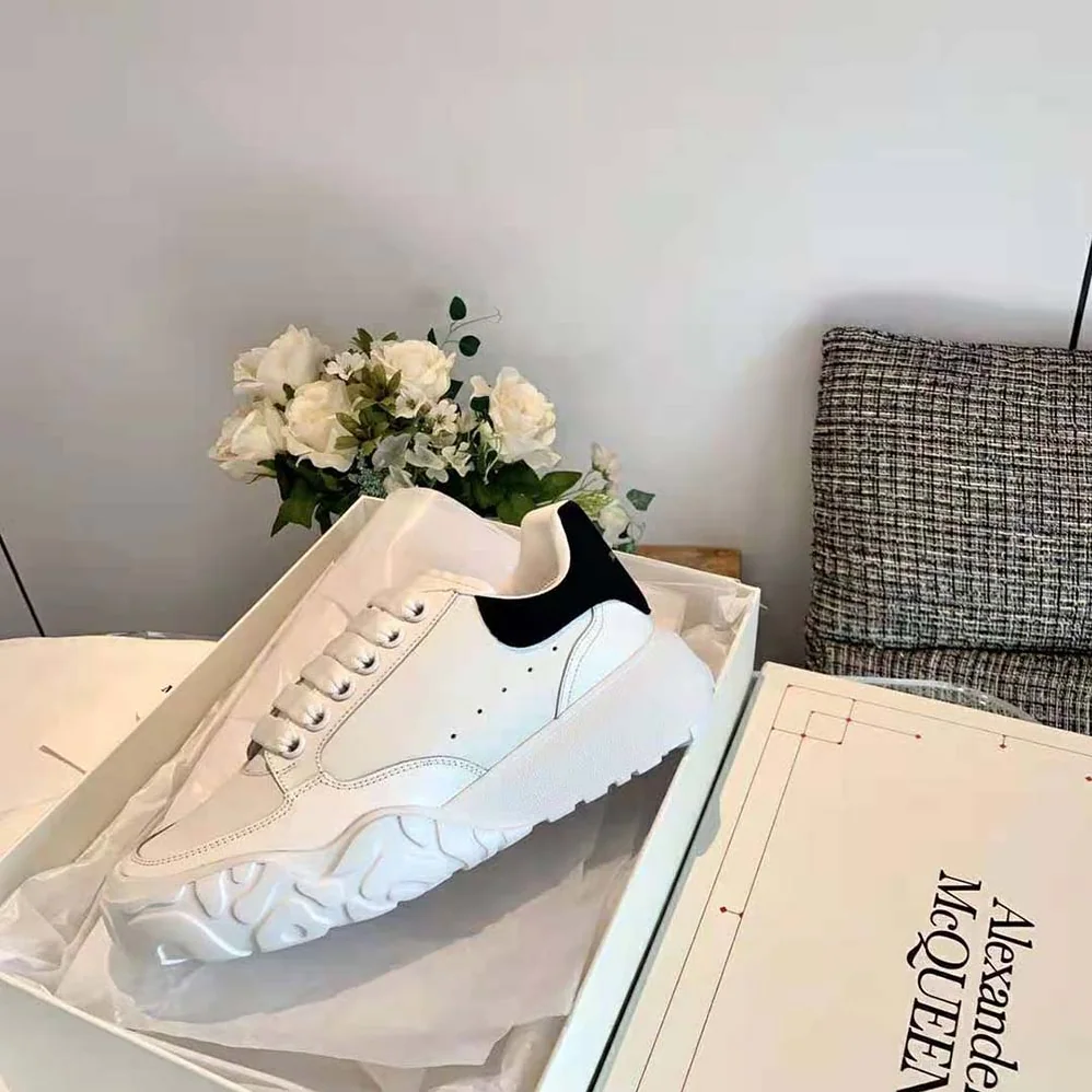 Alexander Mcqueen Court Trainer in White for Unisex in Black Alexander Mcqueen Court Trainer in White for Unisex in Black